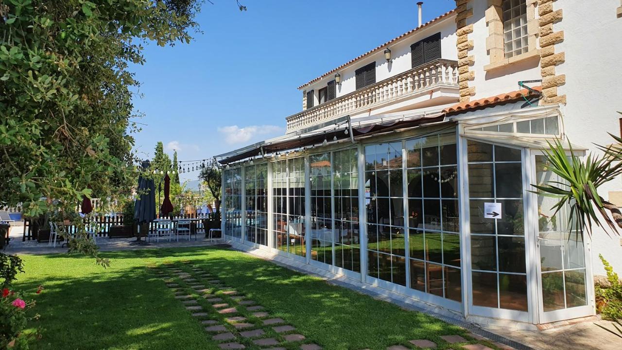 Hotel Restaurant El Bosc Banyeres del Penedes Luaran gambar